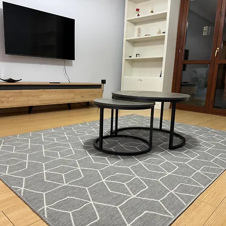 Block Komuna Apartment